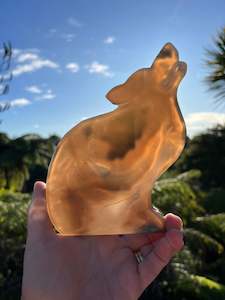Agate Geode Carved Howling Wolf