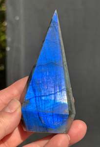 Labradorite: Labradorite Diamond 6