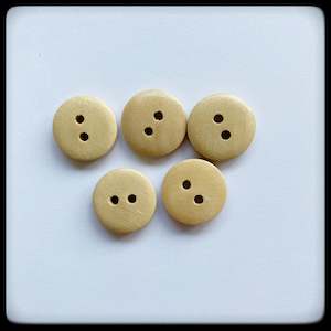 Buttons And Tags: "Natural" wooden baby buttons