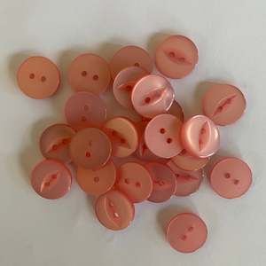 Classic resin baby buttons - pink - pack of 20