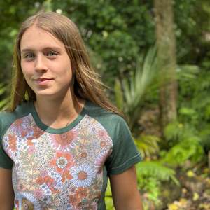 Size Medium: Rosa S/S -available in other sleeve lengths