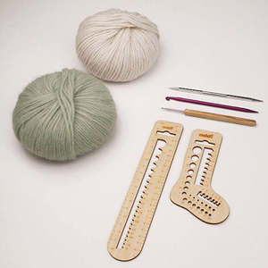 Notions: addiCalibro Wooden Needle Gauge Set