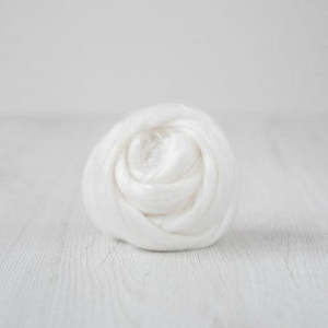 Dhg Fibres Yarns Felts Pre Felts Fabrics: DHG - Pearl Viscose Fibre Tops 100gm