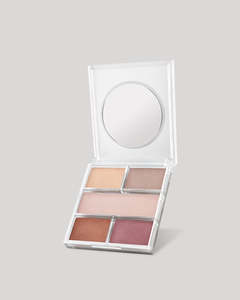 Final Call Sale 50 Off Selected Discontinued Favourites: LIGHT SWITCH LUMINIZER PALETTE