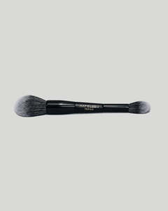 Makeup Tools: CAMERA FINISH POWDER BRUSH