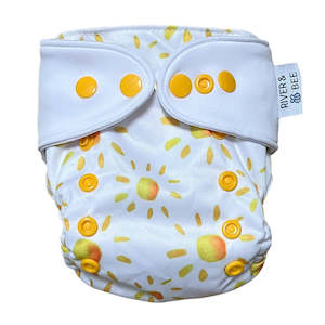 River & Bee Newborn Nappy