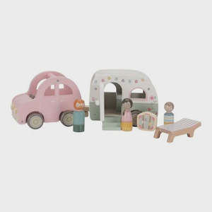 Wooden Toys: Wooden Toy Car with Caravan