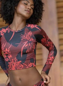 Products: Swimming crop top - St Even Nativo International