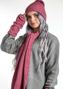 Koru: Koru Knitwear Beanie - KO2013 Fur Pompom Beanie