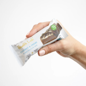 Nourishing Broths: Cookies & Cream Protein Bar