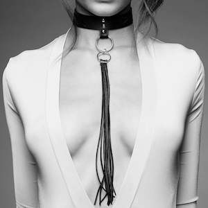 Maze: Tassel Choker Black