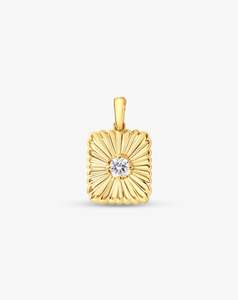 Necklaces: Boussole Medallion in Yellow Gold