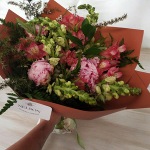 Nelson Florists: Flower Child