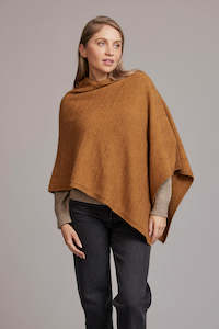 POSSUM & MERINO WOMEN'S PONCHO WITH GARTER DETAIL 5007