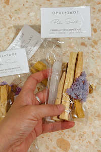 Crystals: Palo Santo Floral Smudge Kit