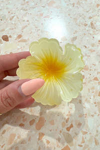 Accessories: Hibiscus Claw Clip - Yellow