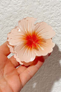 Accessories: Hibiscus Claw Clip - Peach