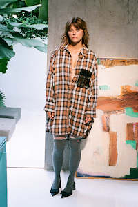 Classic Oversized Boyfriend Shirt - Flannel Winter Brown