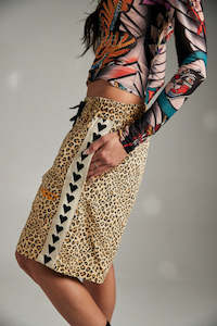 Sabbi: The Raving Heart Jorts - Drill Leopard