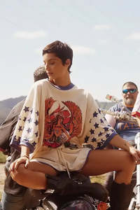 The Dream Big Brenda Tee - Cream