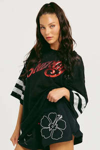 The Big Energy Lace Tee - Black