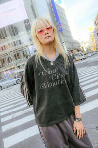 Vacay Crop Tee - Black