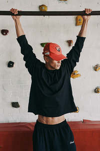 SŚAINT Victory Long Sleeve - Black