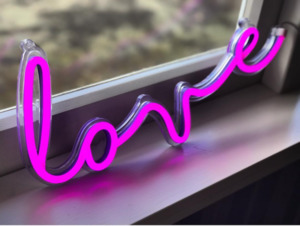 Home Decor Neon Signs: Love - LED Neon Sign