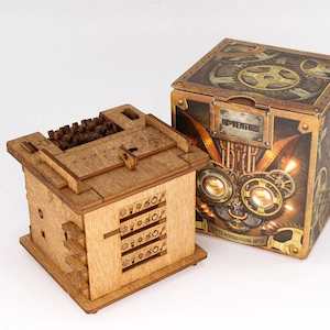 Escape Room Puzzle Box: Cluebox – Escape Room in a Box. Schrödinger’s Cat.