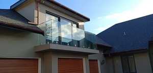 Glass Balustrade System: Square mini post balustrade system /m
