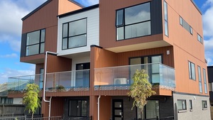 Double disk: Double disk balustrade system