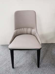 Dining: Rossie Dining Chair - 990#