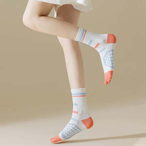 Products: Women’s Yoga Toe Socks – Spring & Summer Mid-Calf Five-Toe Non-Slip Socks for Fitness, Jump Rope & Training