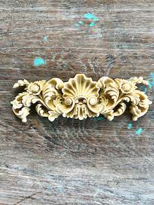 Magnolia Flexible Mouldings: Magnolia flexible Moulding-Shell Flourish