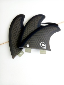 Curve Fins Thruster Hexcore Dual Tab - 7 Large