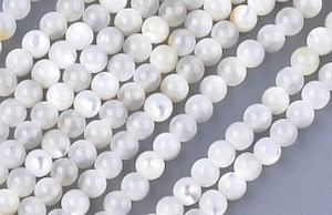 Shell: Shell - Mother of Pearl - Beads - Round - 4mm - 40cm strand