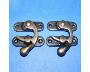 Steampunk: Clasp - Box Lock - 33mm x 29mm - Antique Bronze