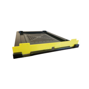 Hive Plus Platform (Floor) with Entrance Reducer - New Zealand Beeswax