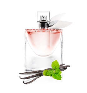 Natural La Vie Est Belle Type Fragrance Oil