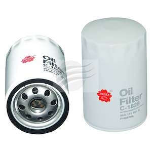 Oil Filters: Sakura C-1828 Oil Filter Fits Z553 WZ553 C-8043 06A115561B