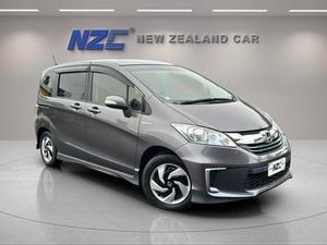 Products: 2015 Honda Freed 1.5L HYBRID + 6 SEATER + C\/CONTROL