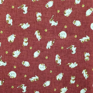 Yachi - Traditional Japanese design with Multi-coloured Cats & Balls on Linen-lo&hellip;