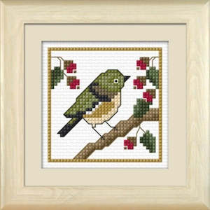 CraftCo Cross-stitch kit - Tauhou, the Waxeye