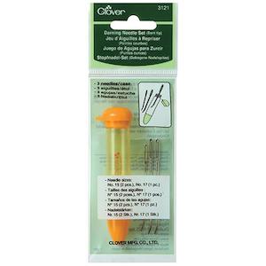 Knitting Crochet Haby: Clover 3121 - Chibi Tapestry Darning Needle Set - Includes handy carrying case