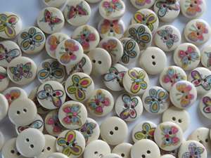 Buttons: 20 mixed print butterfly 15mm buttons