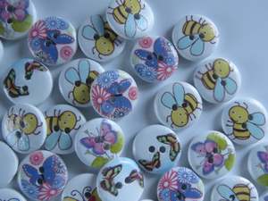 Buttons: 25 mixed print Bee and butterfly  white black 15mm buttons