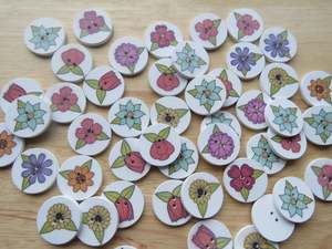 Flowers: 50 Large Single Flower with leaves print with white background 25mm buttons