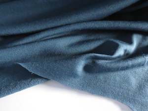 Merino Blend Fabrics: 1m Peacock teal 38% Merino 46% Polyester 16% elastane 250g sweatshirt 170cm wide