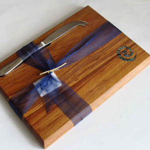 Rimu Wood Cheese Board & Cheese Knife