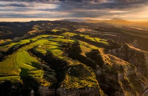 Products: 케이프 키드네이퍼스 골프 코스 Cape Kidnappers Golf Course 라운딩